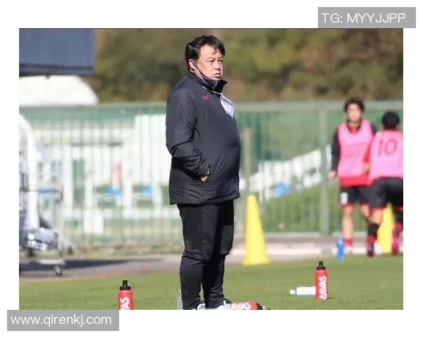 京都队与町田泽维的激烈对决展现了日本足球的魅力与竞争力 京都队与町田泽维的激烈对决展现了日本足球的魅力与竞争力